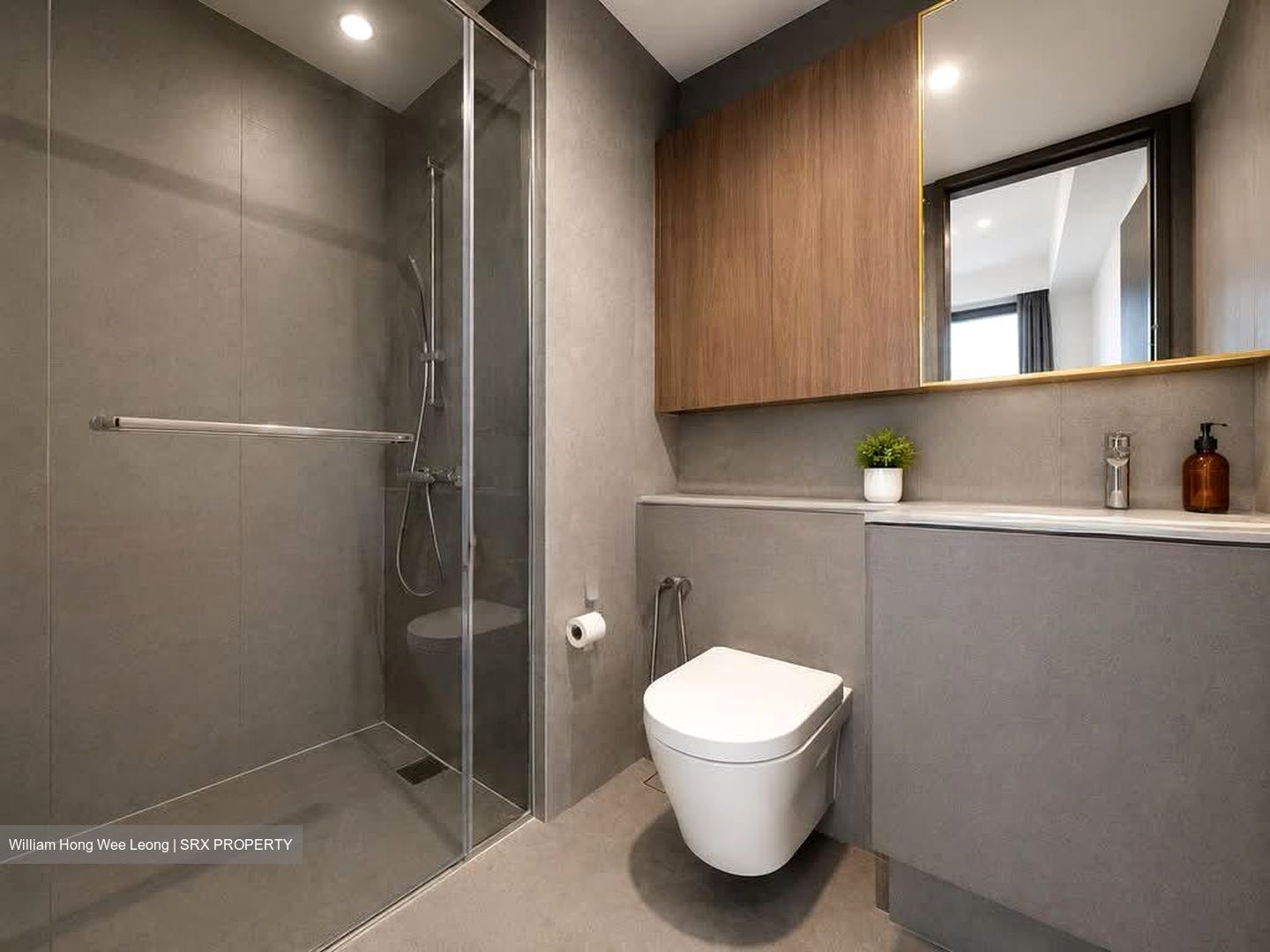 Midtown Modern (D7), Apartment #555855321